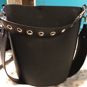 Gap black bucket bag